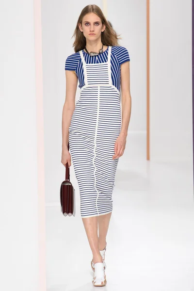 Look 39
